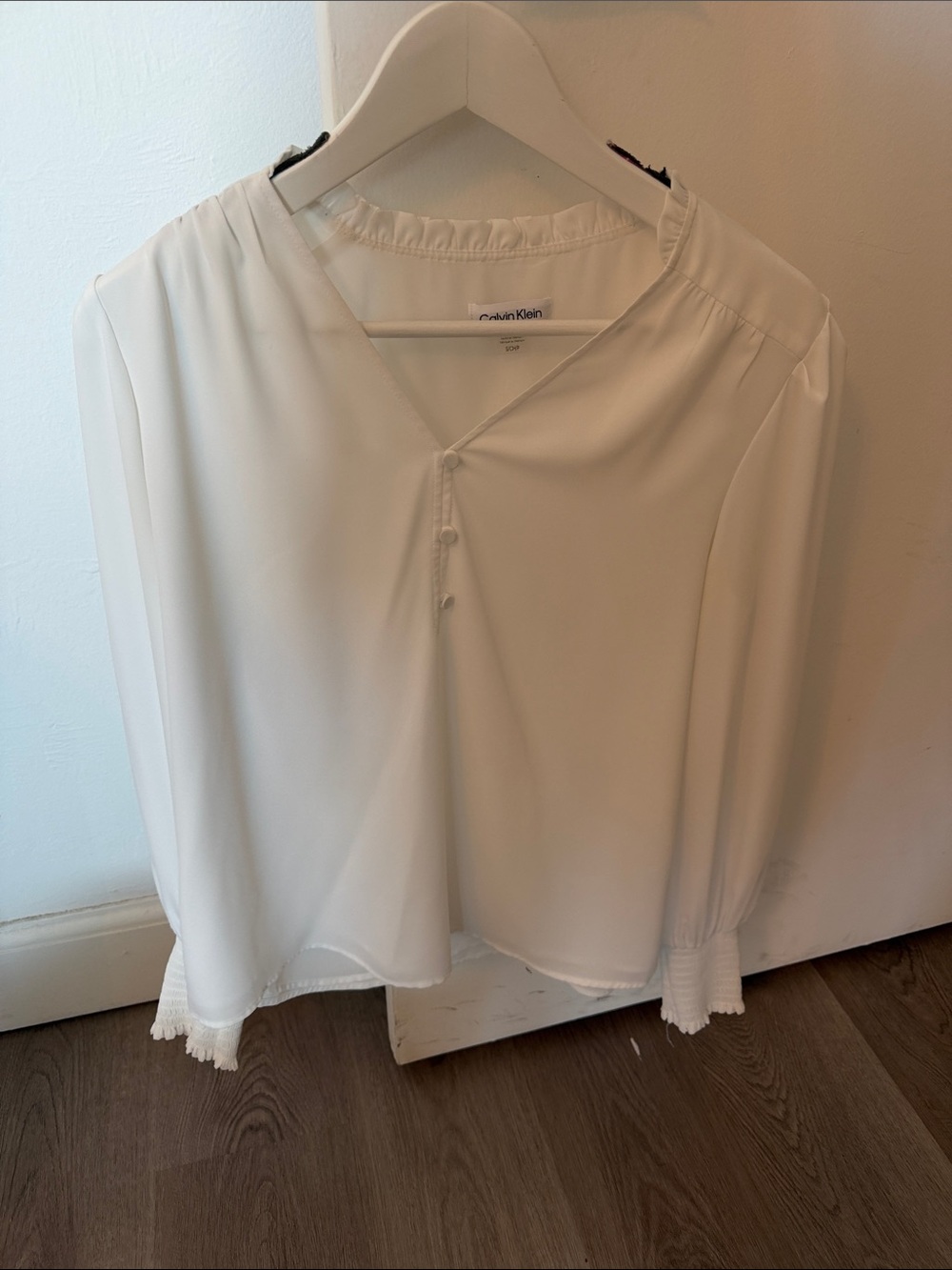 Calvin Klein Ivory V-Neck Long Sleeve Blouse